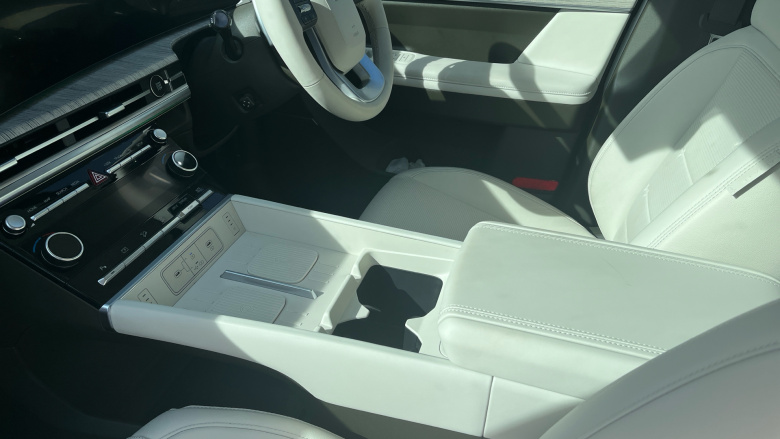 Hyundai SANTA FE 1.6 TGDi Plug-in Hybrid Ultimate 5dr 4WD Auto Estate